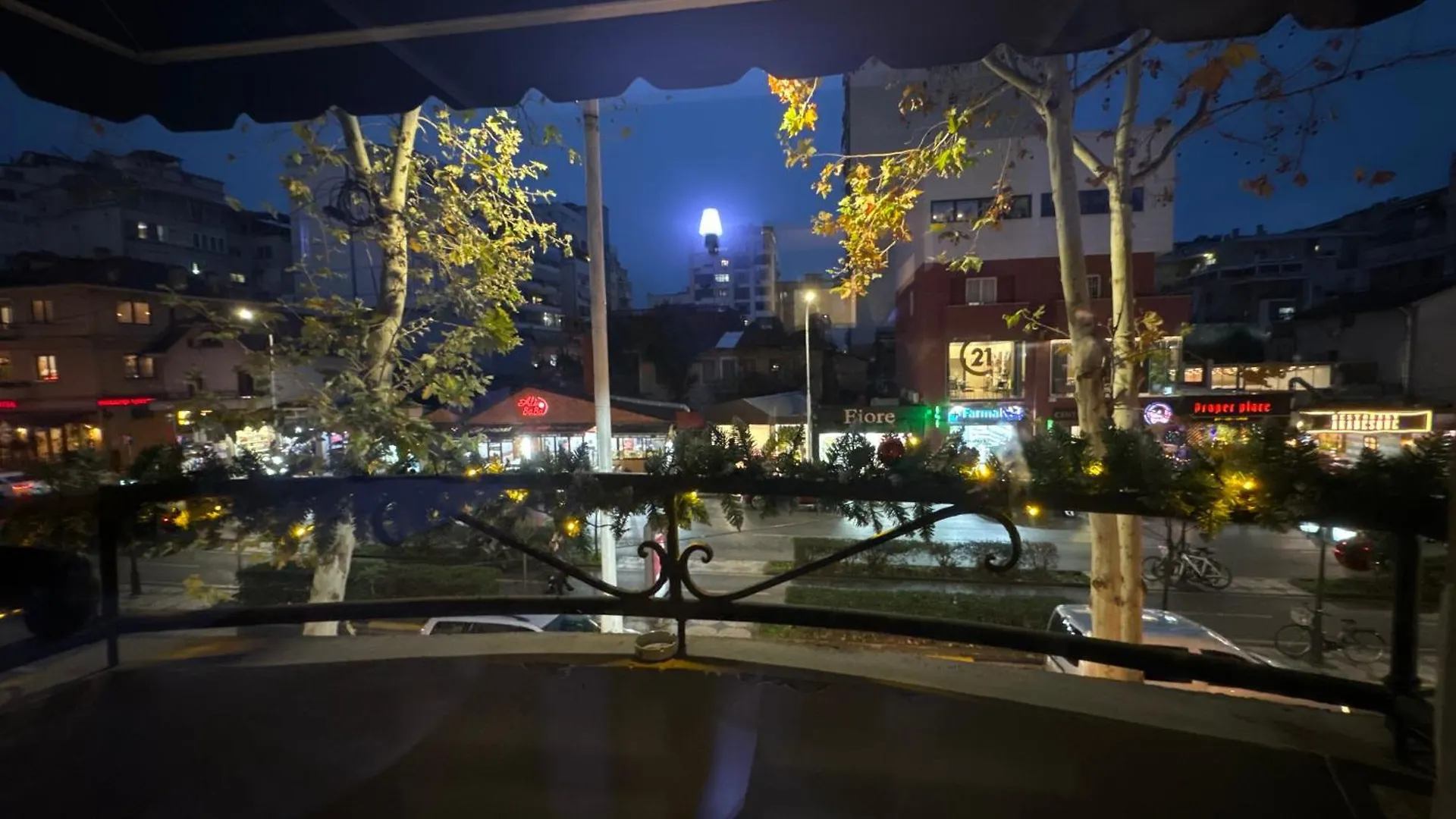 Hotel Tirona 티라나 0*,