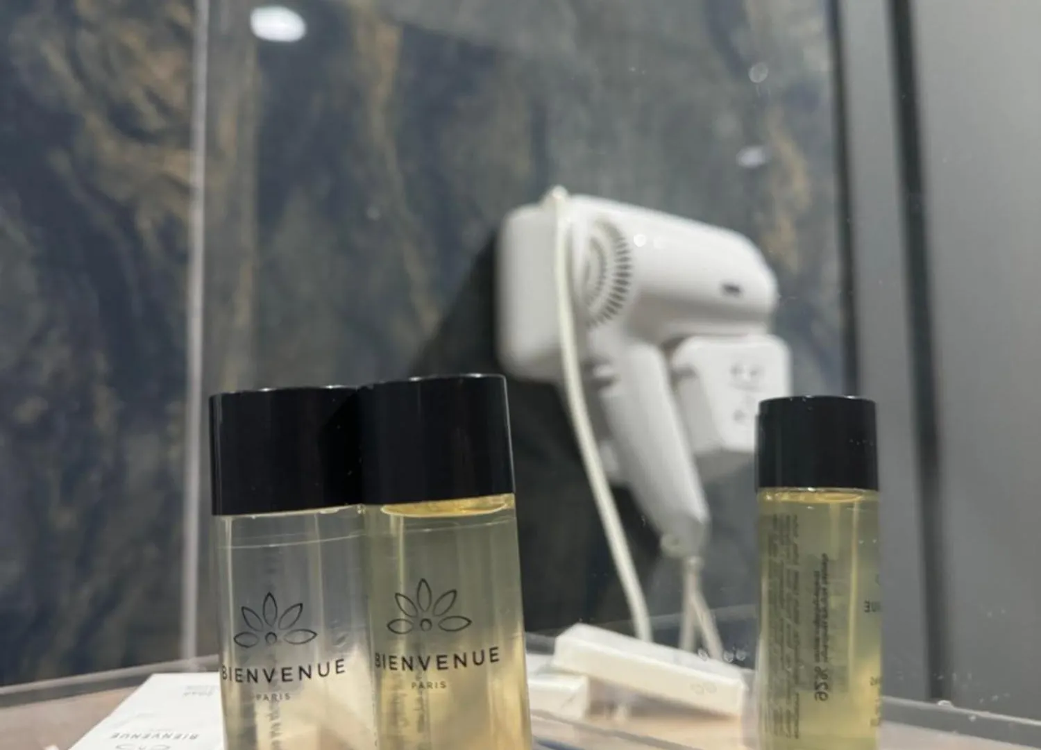 Hotel Tirona 티라나